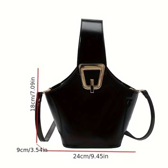 Elegant Red Leather Bucket Bag - Picture 2 of 2